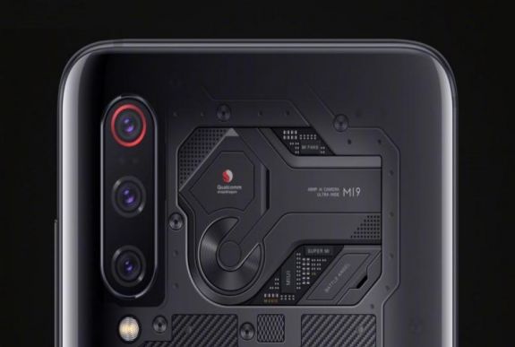 Itt a Xiaomi új csúcskészüléke