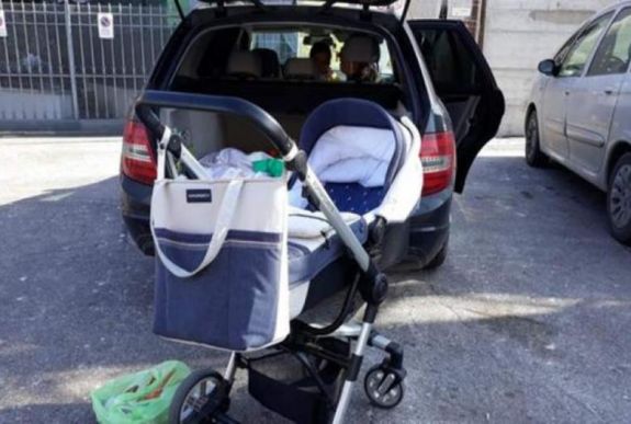 Babakocsival akart alkoholt lopni egy román apuka Olaszországban