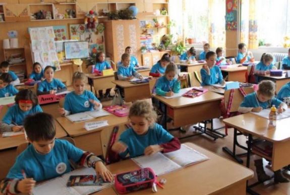 Szülők figyelmébe: így zajlik a beiratkozás az előkészítő osztályokba