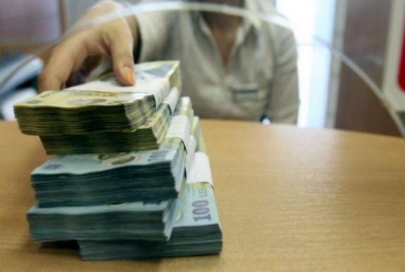 Nőtt azoknak a száma, akik nem tudták időben törleszteni a lejalapú hitelt 