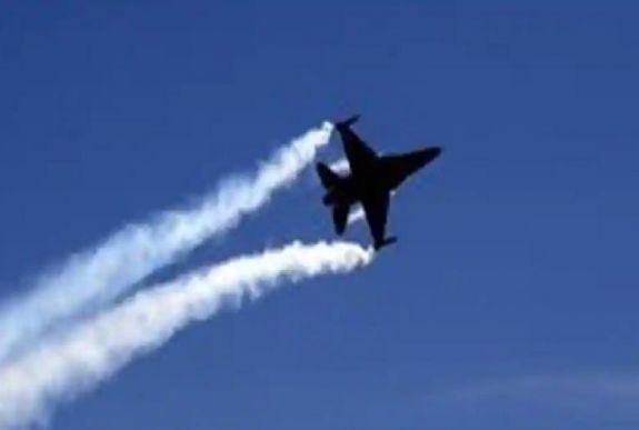 A pakisztáni légierő lelőtt két indiai harci gépet