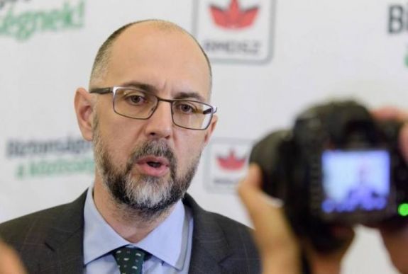 Kelemen: hatályon kívül kell helyezni az igazságügyi törvényeket módosító rendeletet
