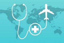 Hátrányosan érintik a kettős állampolgárokat az utazási biztosításokra vonatkozó szabályok