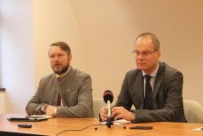 Nagyváradon ért véget Navracsics Tibor uniós biztos erdélyi látogatása