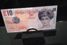 A British Museumba került Banksy egyik legismertebb műve