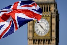 Felmérés: a brit vállalatok harmada külföldre telepíthet egyes tevékenységeket