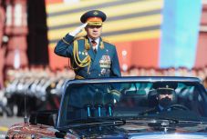 Fegyverzetfejlesztésekre adott utasítást az orosz védelmi miniszter