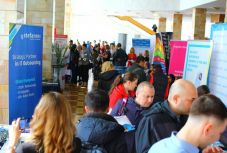 Az outsourcing lehet az új húzóágazat Romániában. De mi is az?