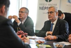 Tőkés László: a magyar EP-lista harmadik helye legyen az EMNP-MPP közös jelölté