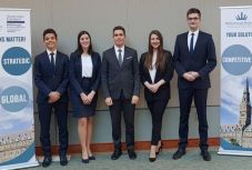 Csak a New York-iak voltak jobbak a kolozsvári közgazdász hallgatóknál 