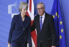 May: még időre van szükség az EU-val folytatott tárgyalásokhoz