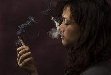 Depresszióhoz vezethet később, ha valaki fiatalabb korában füvezik