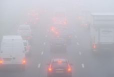 FRISSÍTVE - Kora délutánig van érvényben a sárga jelzésű ködriadó Erdélyben