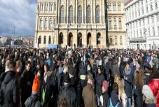 T. Szabó Csaba: Tudósok harca