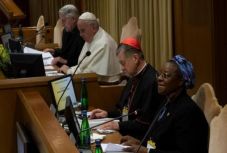 Elítélte a papi pedofíliával kapcsolatos álszentséget egy afrikai szerzetesnő