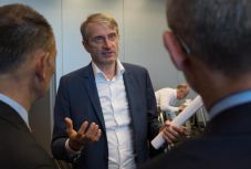 Szlovák elnökválasztás: visszalépett az egyik legesélyesebbnek tartott jelölt