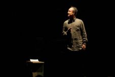 Primo Levi auschwitzi memoárjából készült olasz előadás vendégszerepel Kolozsváron