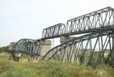 Bogdán Tibor: A régi híd melletti új híd melletti újabb híd