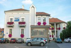 Hivatalos: Nyírő Józsefről nevezték el a székelyudvarhelyi városi könyvtárat