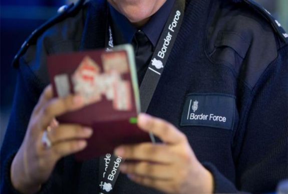 A britek relatív többsége szerint kedvező hatású a bevándorlás