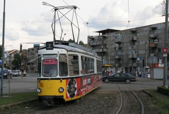Valósággal szétverik a buszokat, villamosokat az aradi randalírozók