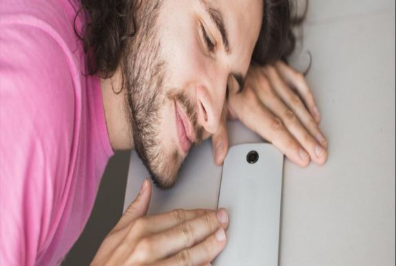 Szász István Szilárd: Szerelmi áramkör