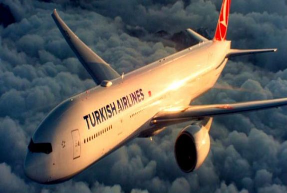 29 utas sérült meg a légörvénybe került repülőn