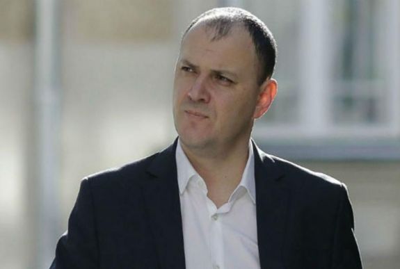 A korrupcióval vádolt Sebastian Ghiță a PRU listavezető EP képviselőjelöltje