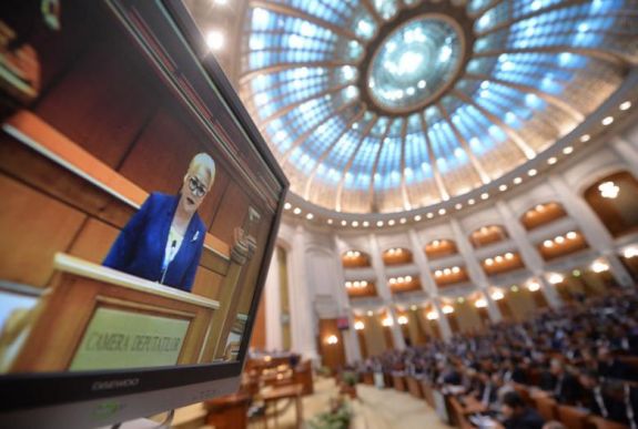 Szerdán 14 órától tárgyalja újra a parlament két háza az idei költségvetés tervezetét