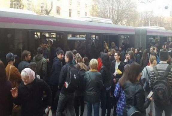 Így szabadulna meg a mosdatlan utasoktól a kolozsvári tömegszállítási vállalat