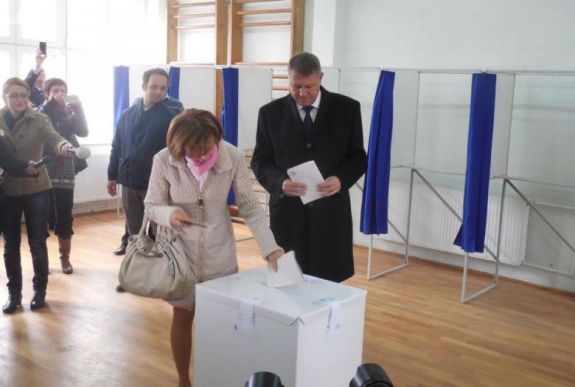 FRISSÍTVE-  Alkotmánybíróság: lehet referendumot tartani az EP-választások napján is