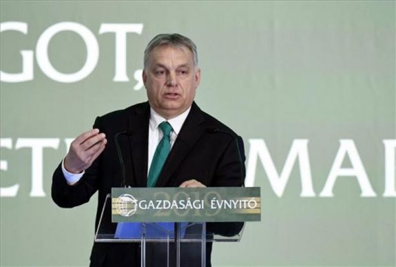 Reuters: Orbán Viktor elnézést kért a Fidesz kizárását szorgalmazó néppárti tagszervezetektől