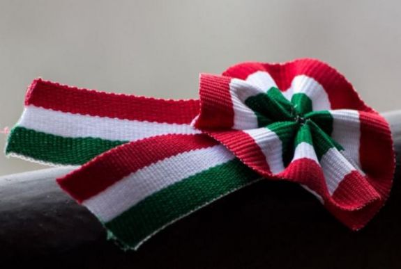 Így készítsen gyorsan kokárdát