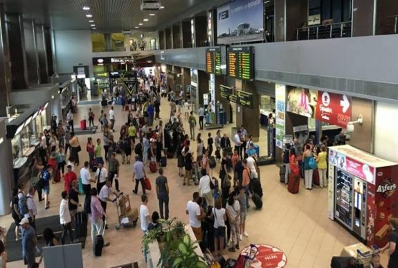 INS: 7,9 százalékkal nőtt 2018-ban a légi utasforgalom