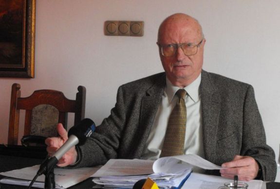 Fekete március: pontosított Kincses Előd a „pofába ömlesztés” kapcsán