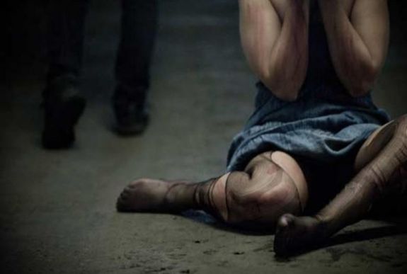 Csoportos erőszak áldozata lett egy 12 éves Hargita megyei lány