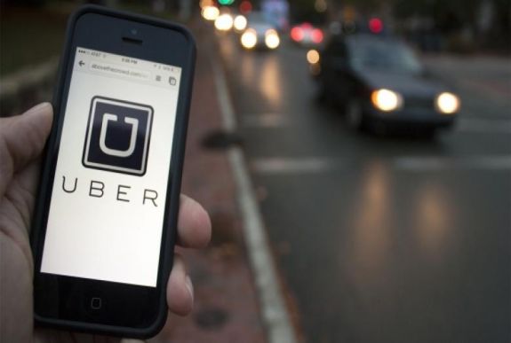 Az Uber és a Taxify halasztást kér a kormánytól