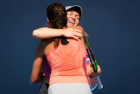 Halep magyar vesenyzőt legyőzve menetel előre párosban Miamiban