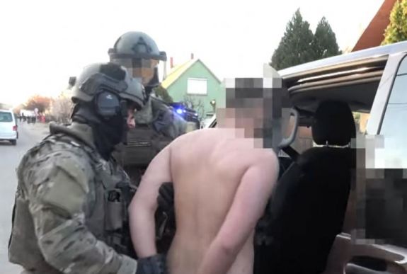 Emberkereskedelem miatt fogtak el egy magyarországi családot