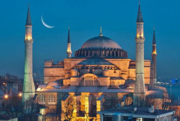 Nem lesz többé múzeum az isztambuli Hagia Sophia