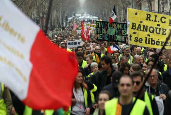 Kisebb összecsapásokkal zajlott a sárgamellényesek huszadik tiltakozása