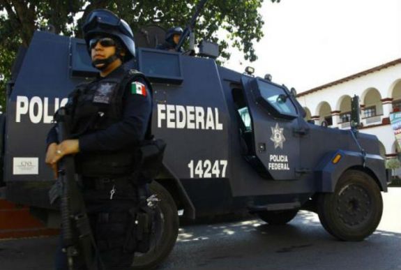 Fegyvert és rengeteg pénzt találtak román állampolgároknál Mexikóban