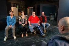 A kamaszok magányosságáról szóló előadást mutat be a Tamási Áron Színház