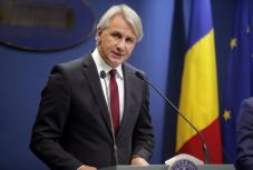 Meghátráltak: módosítani készül a kormány a kapzsisági adót