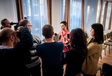 Tovább könnyítenék az örökbefogadást