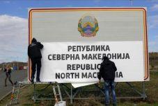 Nem cserélik le a macedón himnuszt az ország névváltoztatása miatt