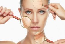 Mit kezdjünk a problémás arcbőrrel? Bőrgyógyász előadásán jártunk