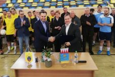 A Kézfogások 25. évfordulójára készül Arad és Gyula