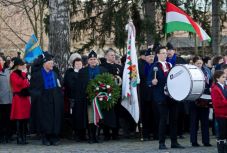 A zászlótörvénnyel fenyeget a Hargita megyei prefektus a március 15-i ünnepségek előtt