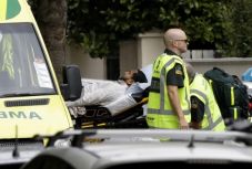 FRISSÍTVE - Lövöldözés volt két új-zélandi mecsetnél, 49-en meghaltak